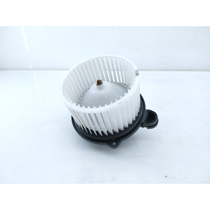 Recambio de ventilador calefaccion para kia picanto drive referencia OEM IAM F00S3B2562  