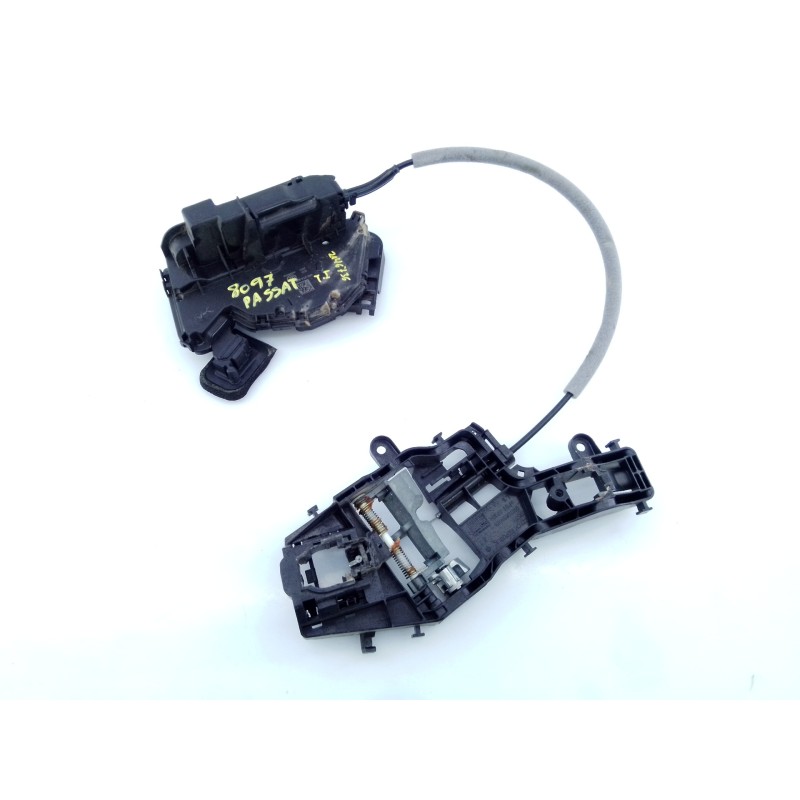 Recambio de cerradura puerta trasera izquierda para volkswagen passat lim. (3g2) sport bmt referencia OEM IAM LH45370180  