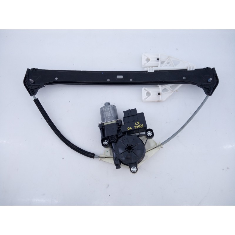 Recambio de elevalunas trasero derecho para audi a3 sportback (8vf) s line edition referencia OEM IAM 5Q0359812  