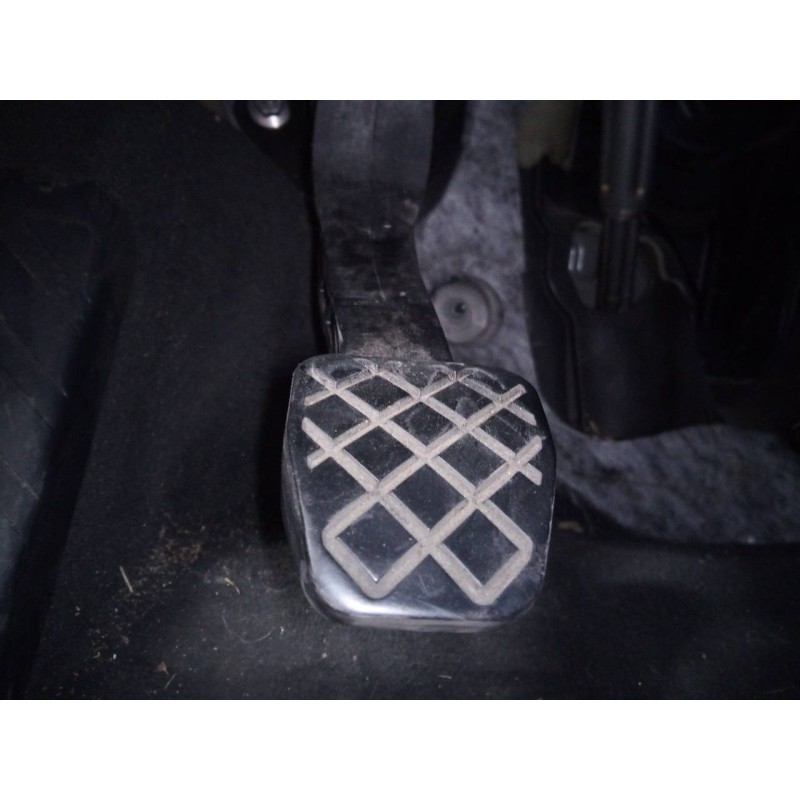 Recambio de pedal embrague para audi a3 sedán (8vm) sport edition referencia OEM IAM   