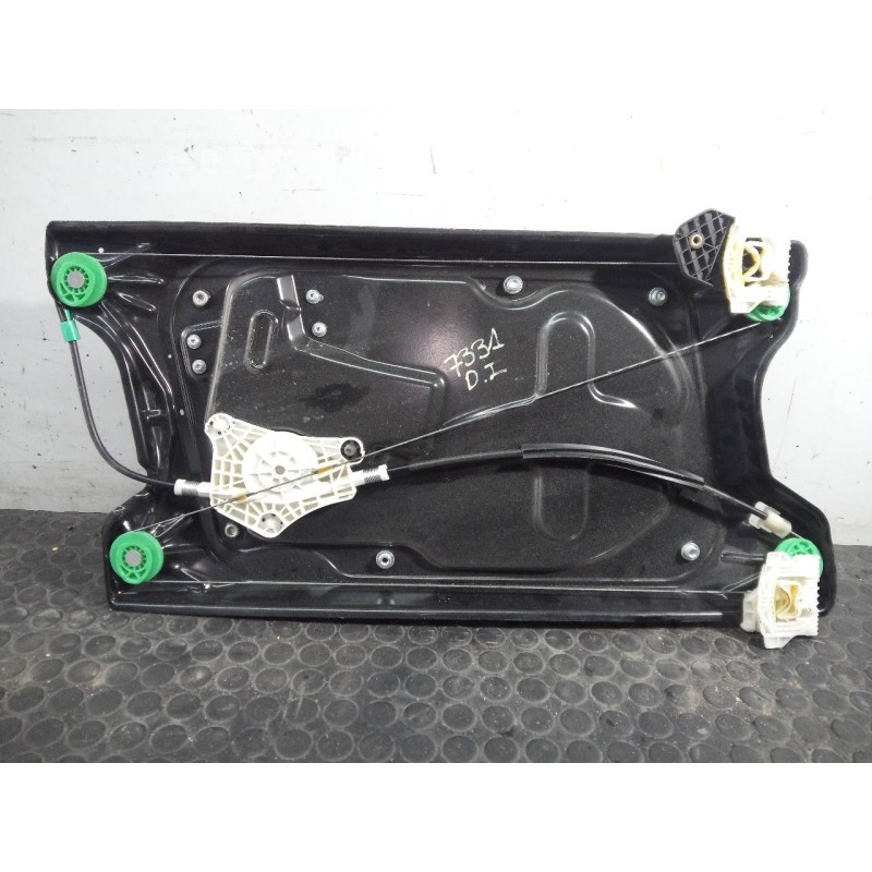 Recambio de elevalunas delantero izquierdo para land rover discovery v6 td se referencia OEM IAM 964033102  