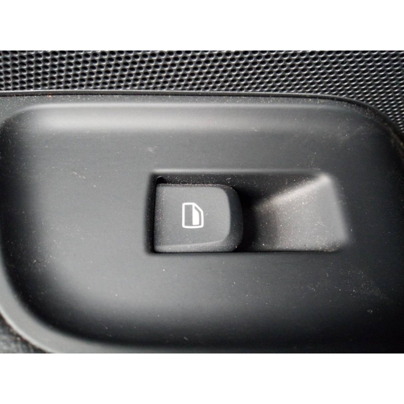 Recambio de mando elevalunas trasero izquierdo para audi a3 sportback (8vf) s line edition referencia OEM IAM   