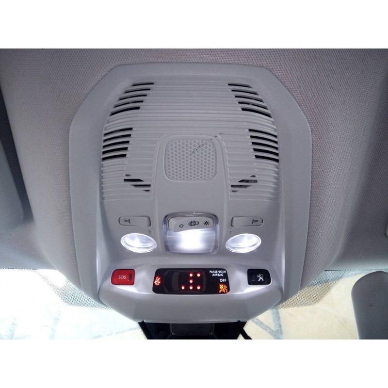 Recambio de luz interior para peugeot 5008 active referencia OEM IAM   