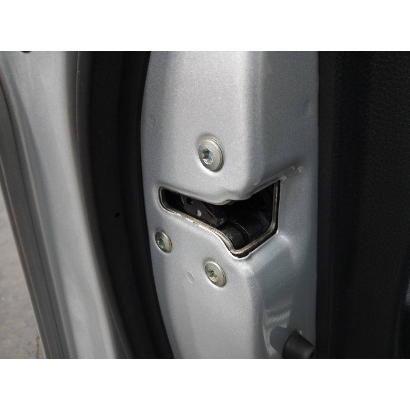 Recambio de cerradura puerta delantera izquierda para hyundai i40 style blue referencia OEM IAM   