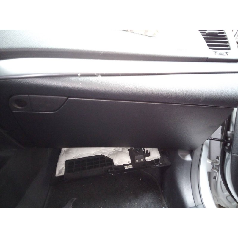 Recambio de guantera para hyundai i40 style blue referencia OEM IAM   