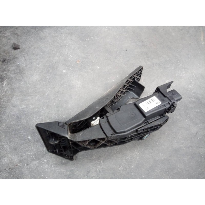 Recambio de pedal acelerador para hyundai tucson essence 2wd referencia OEM IAM B10  