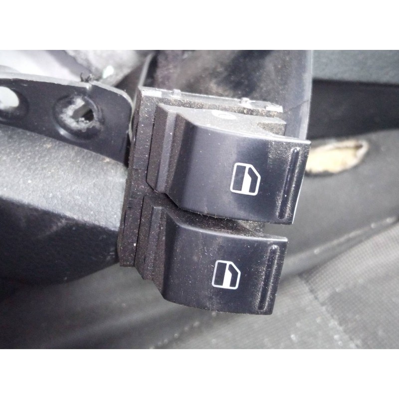 Recambio de mando elevalunas delantero izquierdo para volkswagen caddy furgón/kombi furgón bmt referencia OEM IAM   