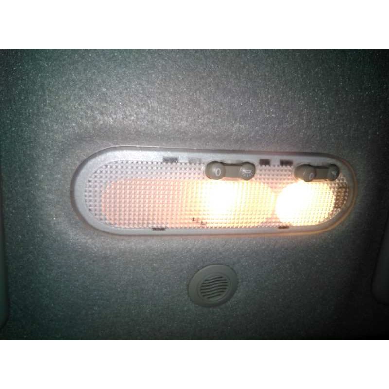 Recambio de luz interior para dacia duster laureate 4x2 referencia OEM IAM   