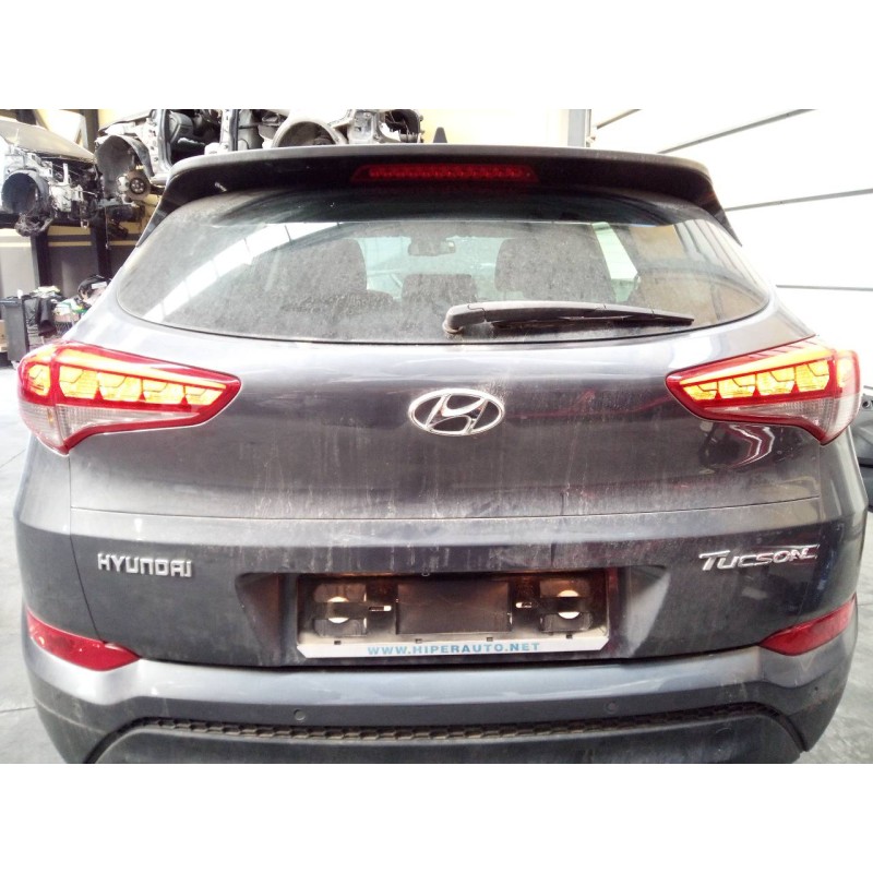 Recambio de porton trasero para hyundai tucson essence 2wd referencia OEM IAM   