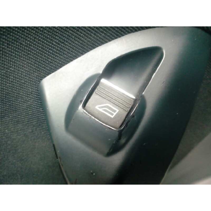 Recambio de mando elevalunas trasero izquierdo para ford c-max trend referencia OEM IAM 1766443  