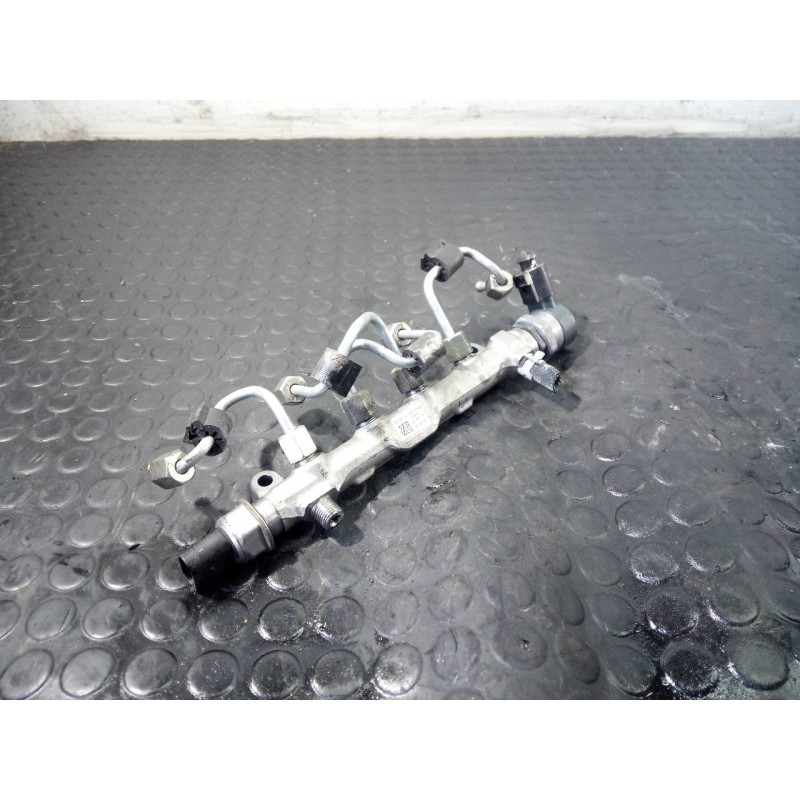 Recambio de rampa inyectora para seat leon sc (5f5) fr referencia OEM IAM 0006858  