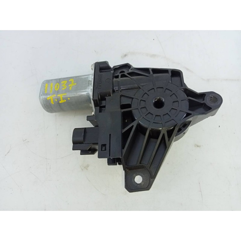 Recambio de motor elevalunas trasero izquierdo para jeep renegade longitude fwd referencia OEM IAM C37707100  