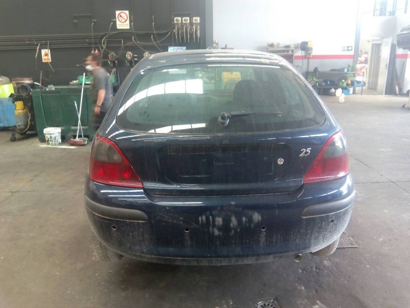 mg rover serie 25 (rf) del año 2003