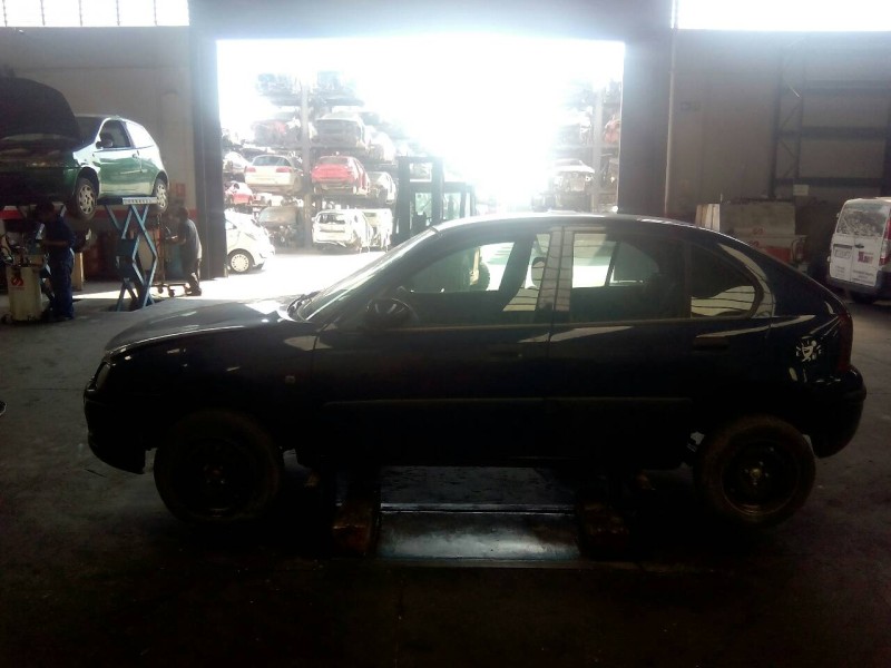 mg rover serie 25 (rf) del año 2003