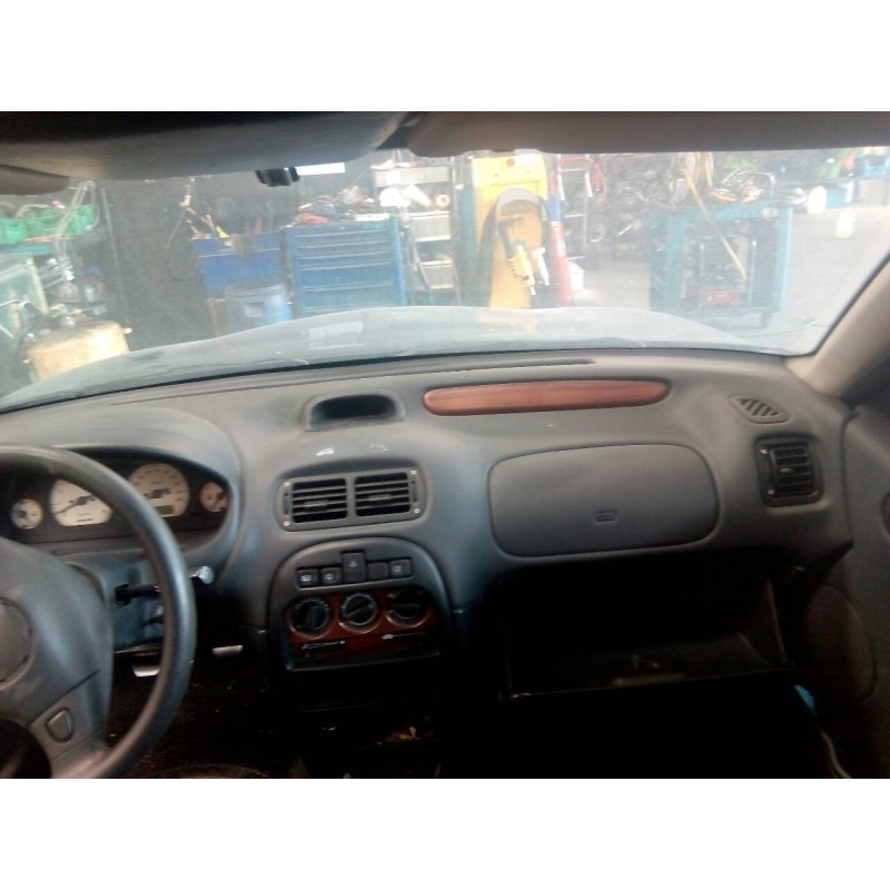 mg rover serie 25 (rf) del año 2003