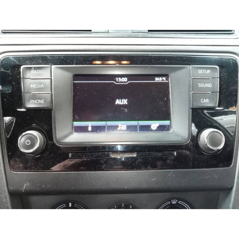 Recambio de sistema audio / radio cd para skoda rapid active referencia OEM IAM   