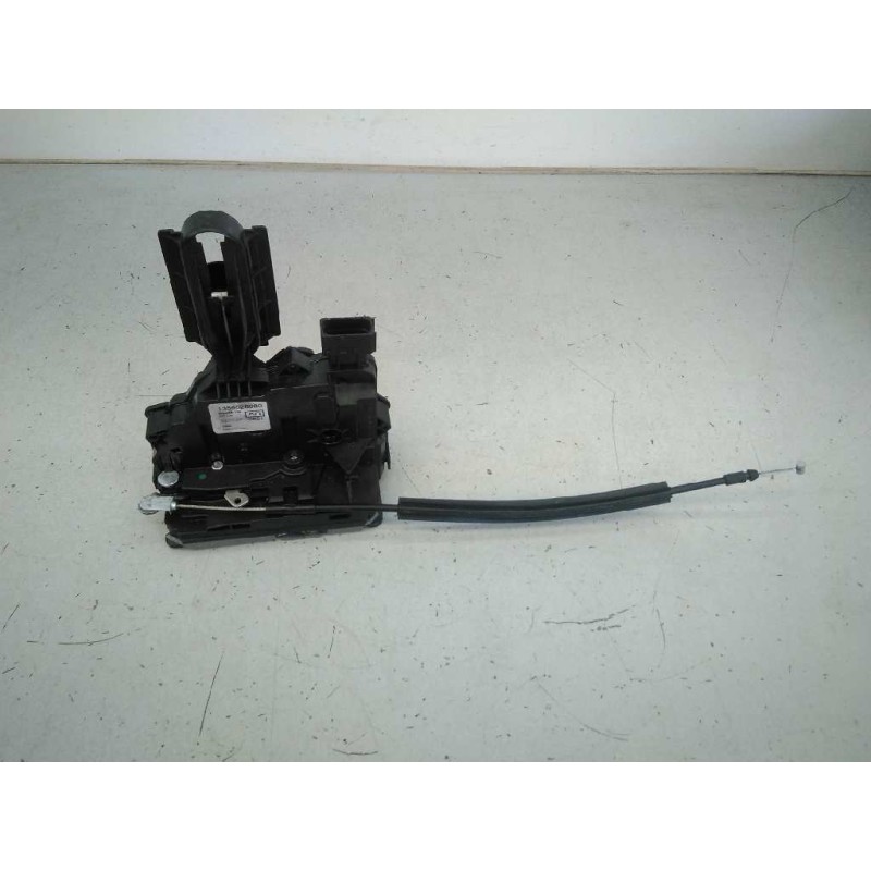 Recambio de cerradura maletero / porton para fiat fiorino básico furgón referencia OEM IAM 1355028080  