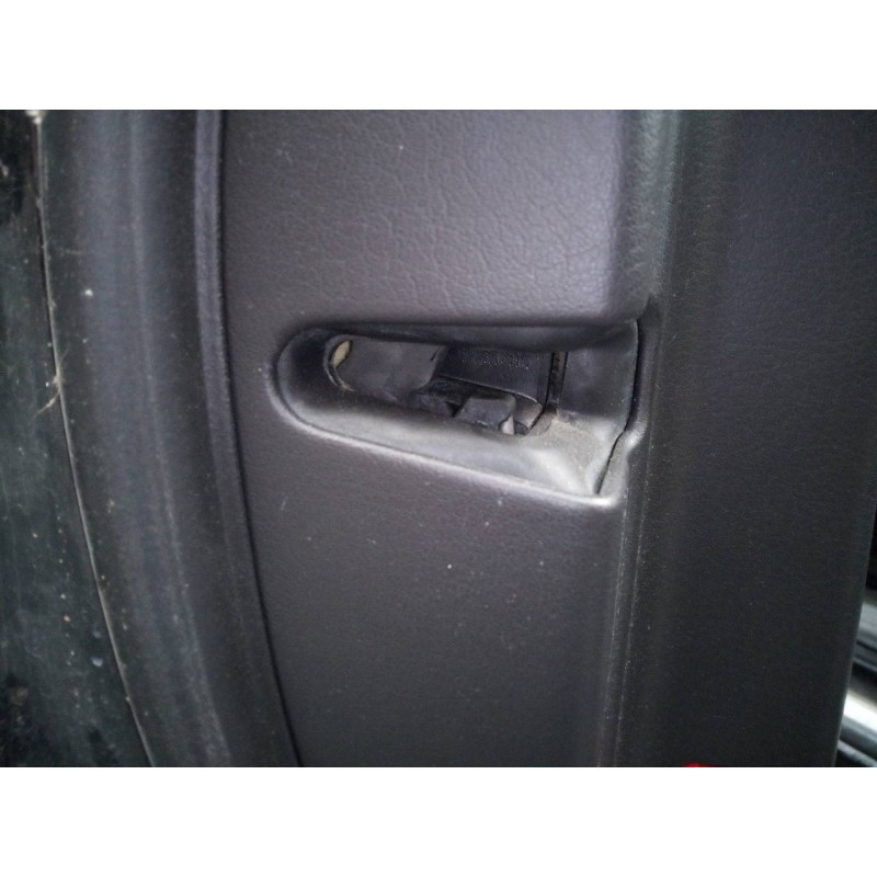 Recambio de cerradura puerta delantera izquierda para audi a6 berlina (4f2) 2.4 referencia OEM IAM   