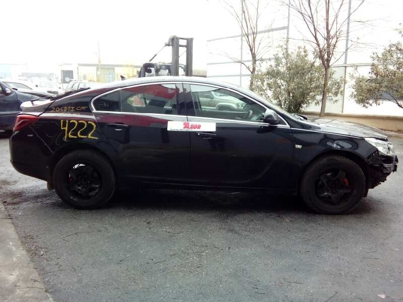 opel insignia berlina del año 2009