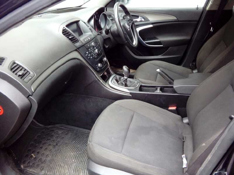 opel insignia berlina del año 2009