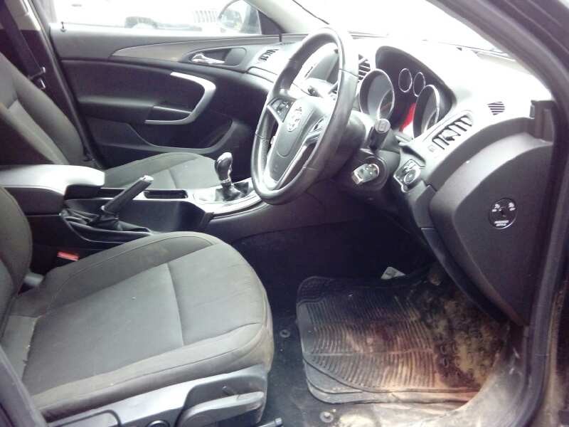 opel insignia berlina del año 2009