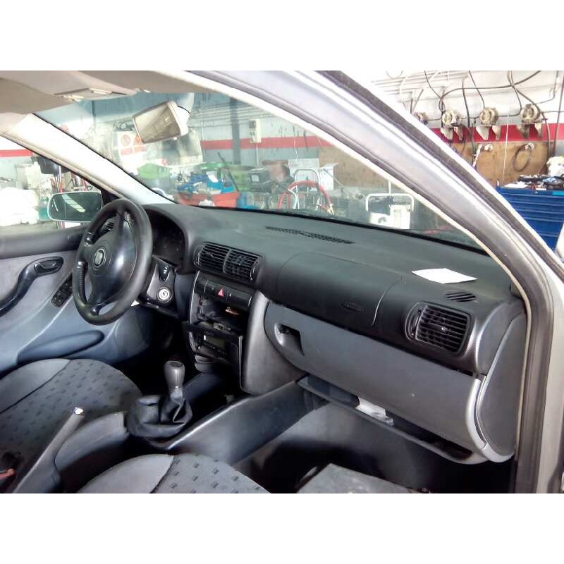 seat toledo (1m2) del año 1999