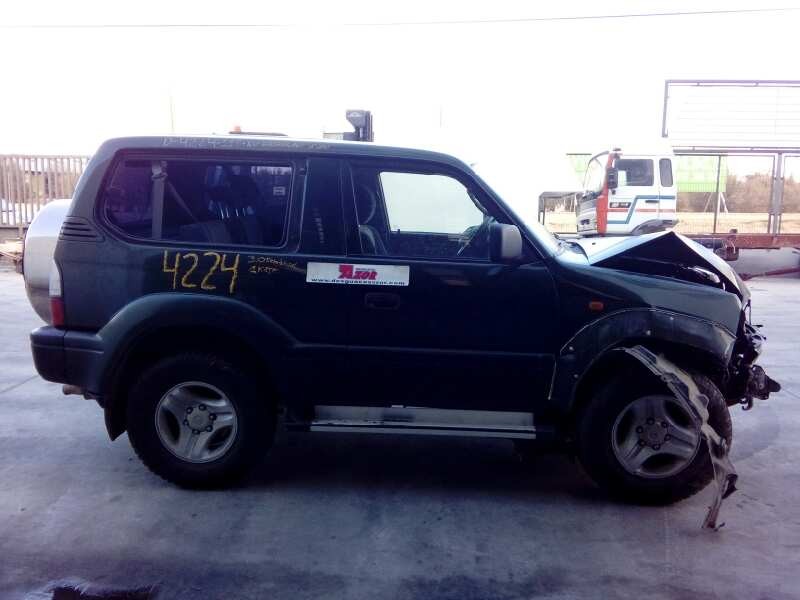 toyota land cruiser (j9) del año 2001