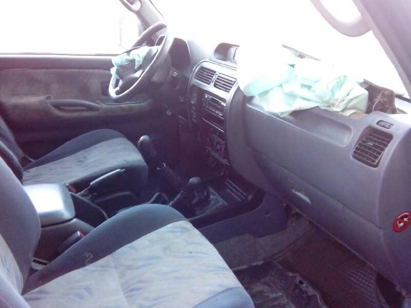 toyota land cruiser (j9) del año 2001