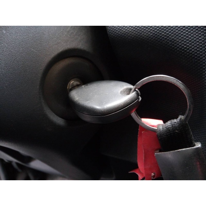 Recambio de antirrobo para dacia duster ambiance 4x2 referencia OEM IAM   