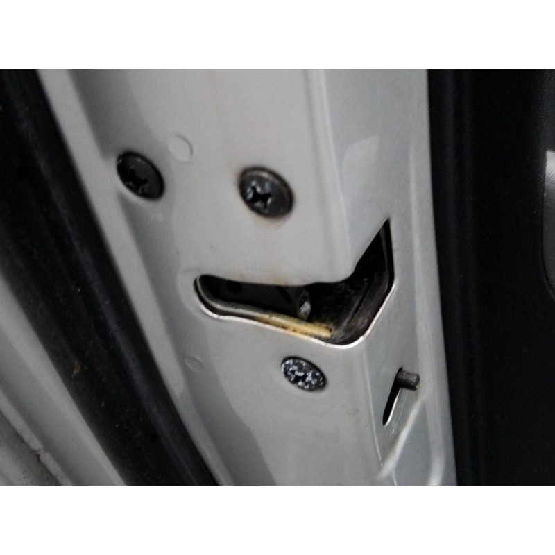 Recambio de cerradura puerta trasera izquierda para hyundai i10 classic referencia OEM IAM   