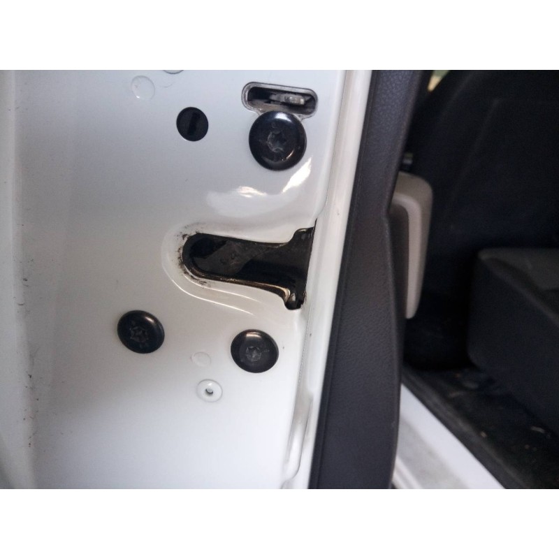 Recambio de cerradura puerta trasera izquierda para dacia lodgy ambiance referencia OEM IAM   