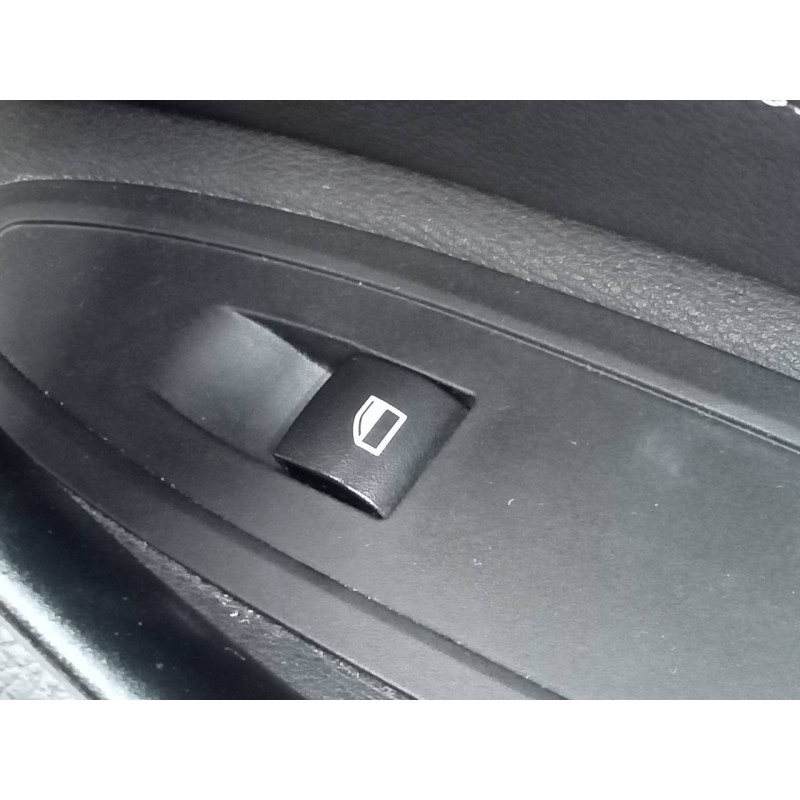 Recambio de mando elevalunas delantero derecho para bmw serie x1 (f48) sdrive18d referencia OEM IAM   