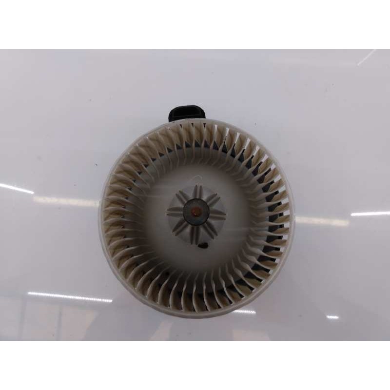 Recambio de ventilador calefaccion para toyota land cruiser (j15) gx referencia OEM IAM 8710360400 1163602840 