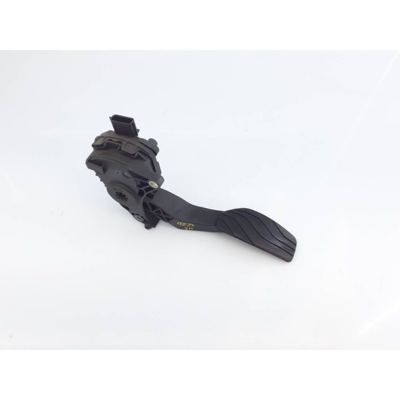 Recambio de pedal acelerador para nissan qashqai (j11) acenta referencia OEM IAM 18002ABA0B  