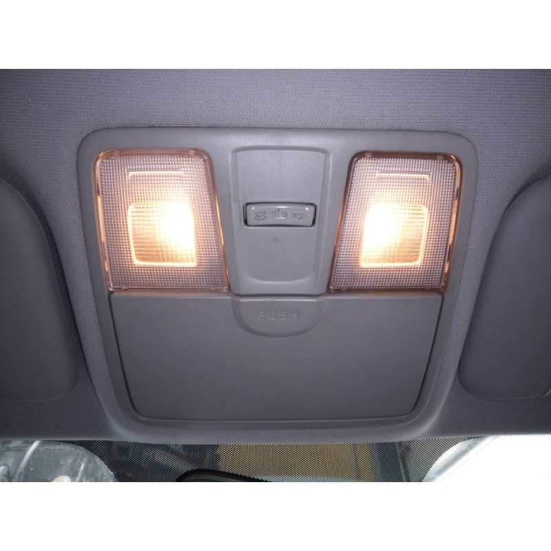 Recambio de luz interior para kia cee´d drive referencia OEM IAM   