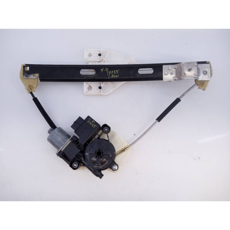 Recambio de elevalunas trasero derecho para seat leon (5f1) style referencia OEM IAM 5Q0959812A  