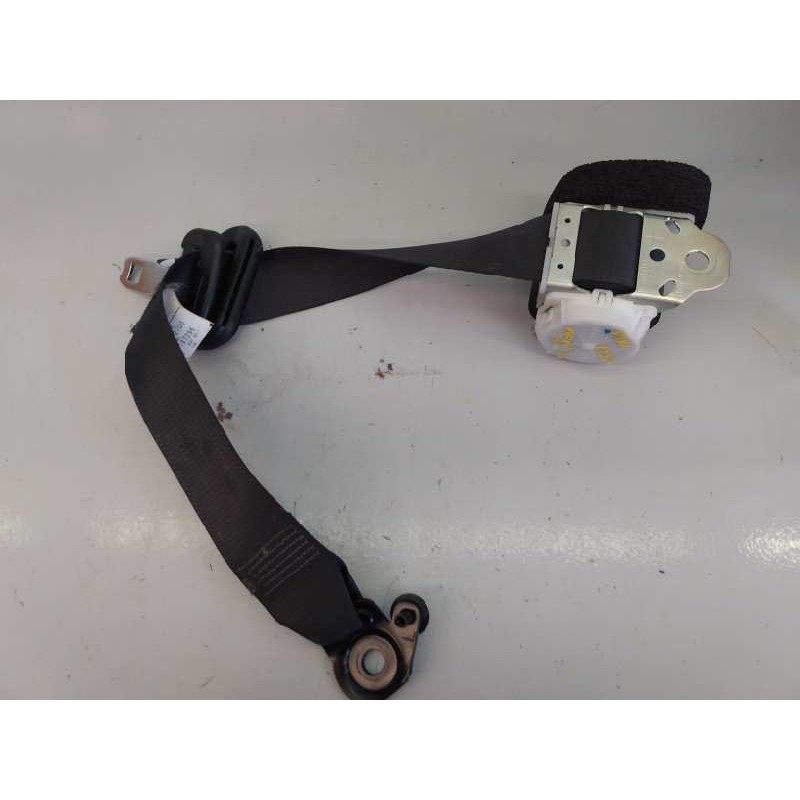 Recambio de cinturon seguridad trasero derecho para toyota yaris city referencia OEM IAM 7P2700 197296 