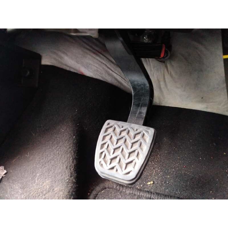 Recambio de pedal embrague para toyota yaris city referencia OEM IAM   