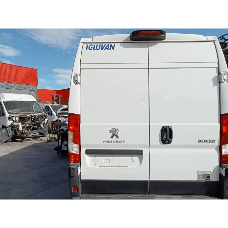 Recambio de porton trasero izquierdo para peugeot boxer furgón furgon referencia OEM IAM   