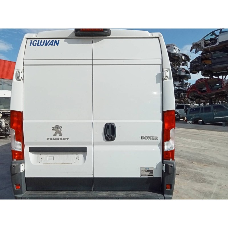 Recambio de porton trasero derecho para peugeot boxer furgón furgon referencia OEM IAM   