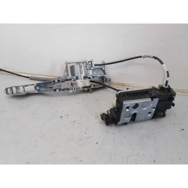 Recambio de cerradura puerta trasera derecha para peugeot 208 access referencia OEM IAM 9688080780  