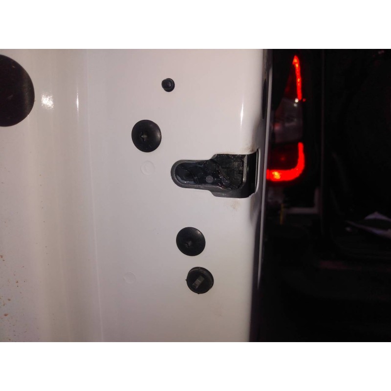 Recambio de cerradura maletero / porton para opel combo life edition referencia OEM IAM   