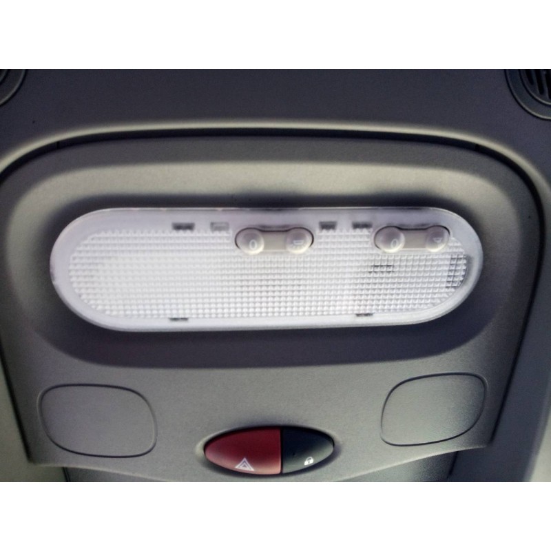 Recambio de luz interior para renault master kipper l2h1 3,5t referencia OEM IAM   