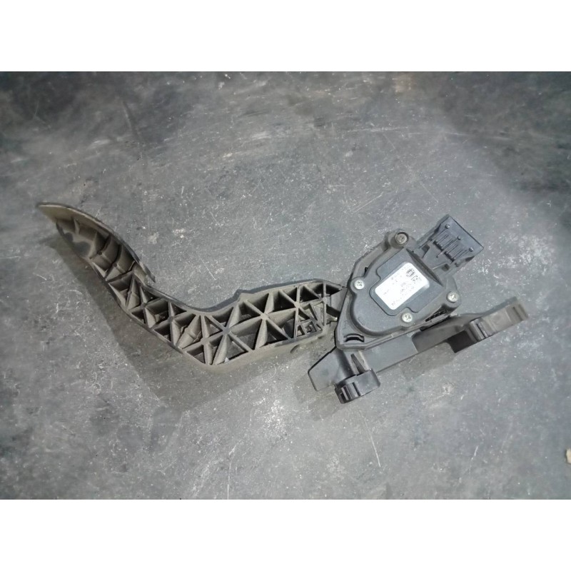 Recambio de pedal acelerador para fiat doblo ii cargo (263) referencia OEM IAM 52013951 6PV01017524 