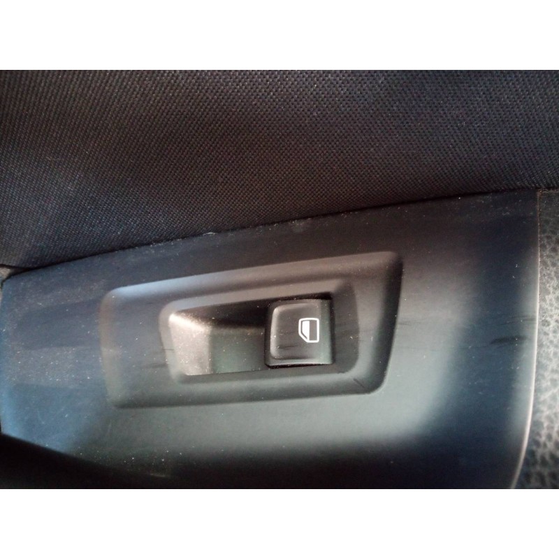 Recambio de mando elevalunas trasero derecho para volkswagen passat lim. (3g2) edition bmt referencia OEM IAM   