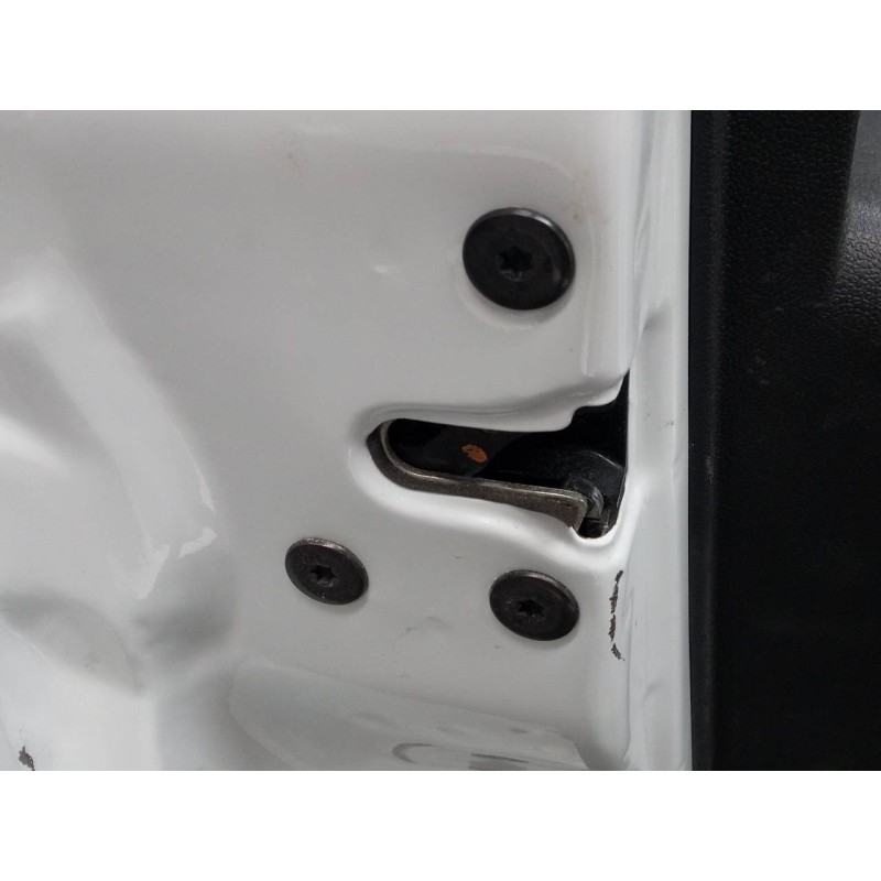 Recambio de cerradura puerta delantera izquierda para dacia duster laureate 4x2 referencia OEM IAM   