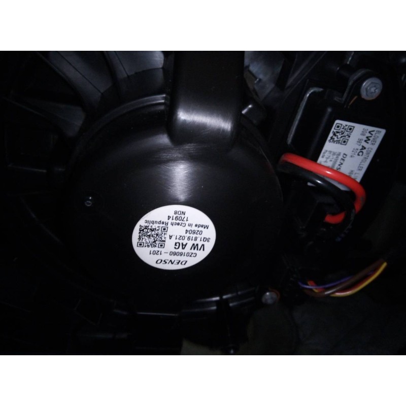 Recambio de ventilador calefaccion para volkswagen passat lim. (3g2) edition bmt referencia OEM IAM 3Q1816021A  