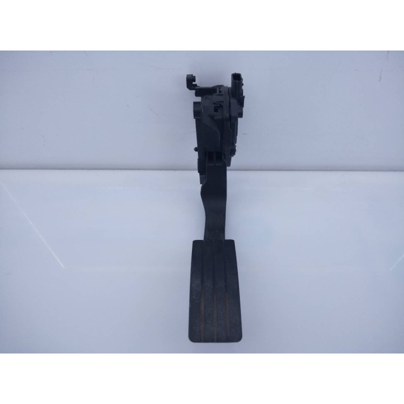 Recambio de pedal acelerador para dacia duster laureate 4x2 referencia OEM IAM 180022703R 6PV00997803 