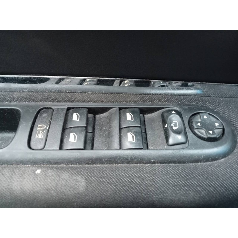 Recambio de mando elevalunas delantero izquierdo para peugeot 5008 allure referencia OEM IAM   