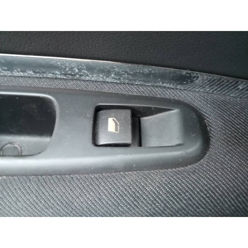 Recambio de mando elevalunas trasero izquierdo para peugeot 5008 allure referencia OEM IAM   